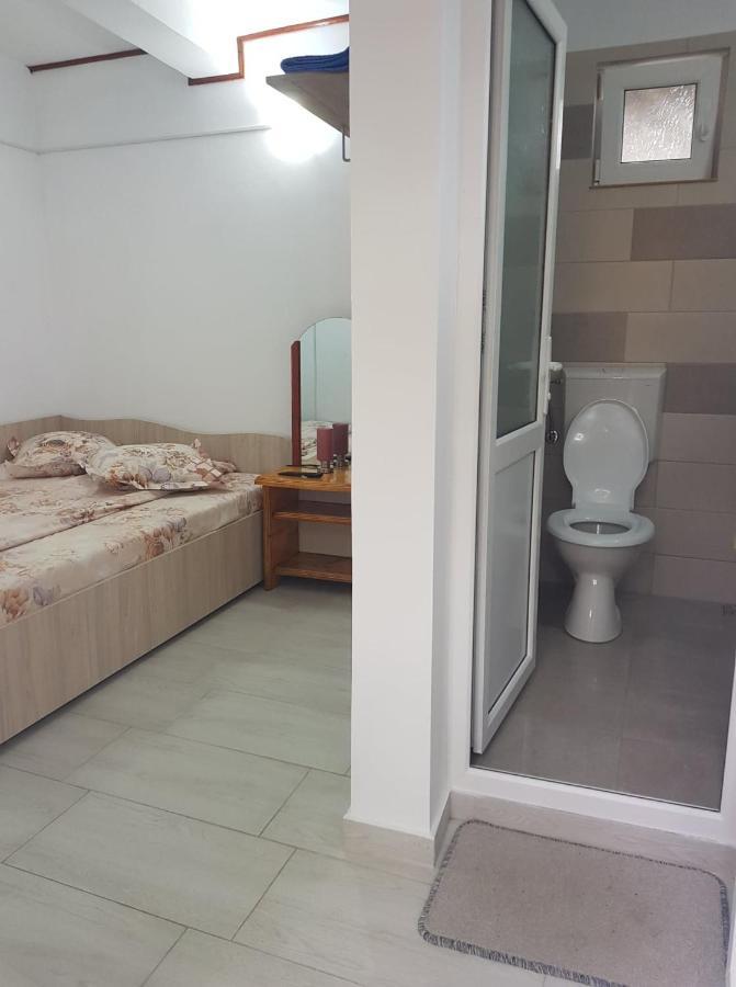 Casa Simona Otel Două Mai Dış mekan fotoğraf