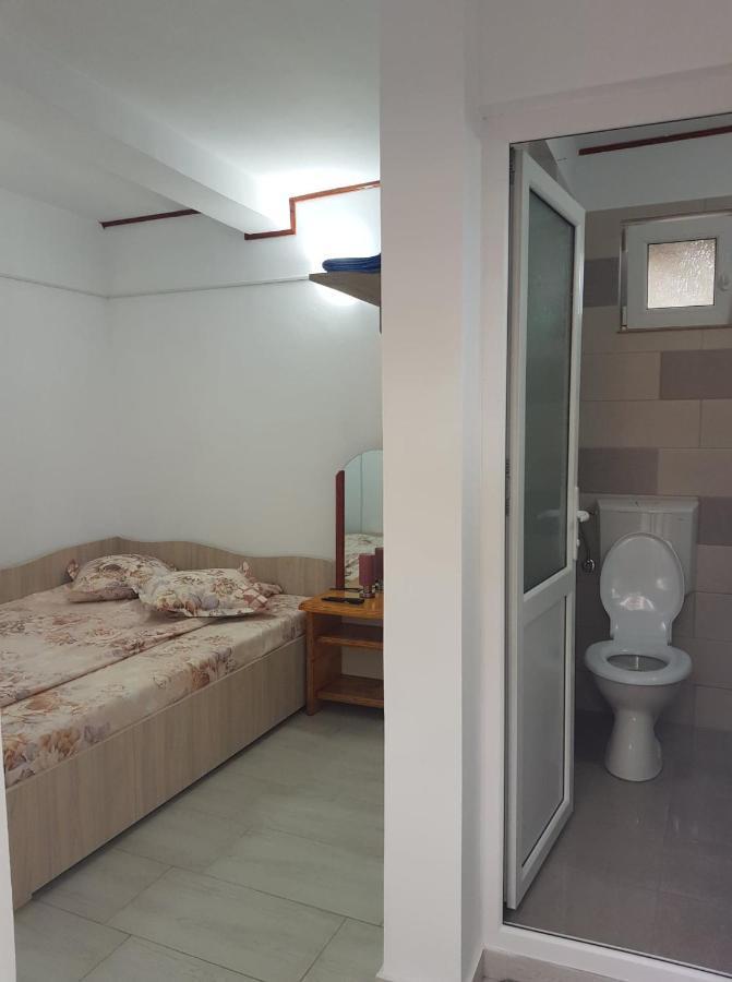 Casa Simona Otel Două Mai Dış mekan fotoğraf