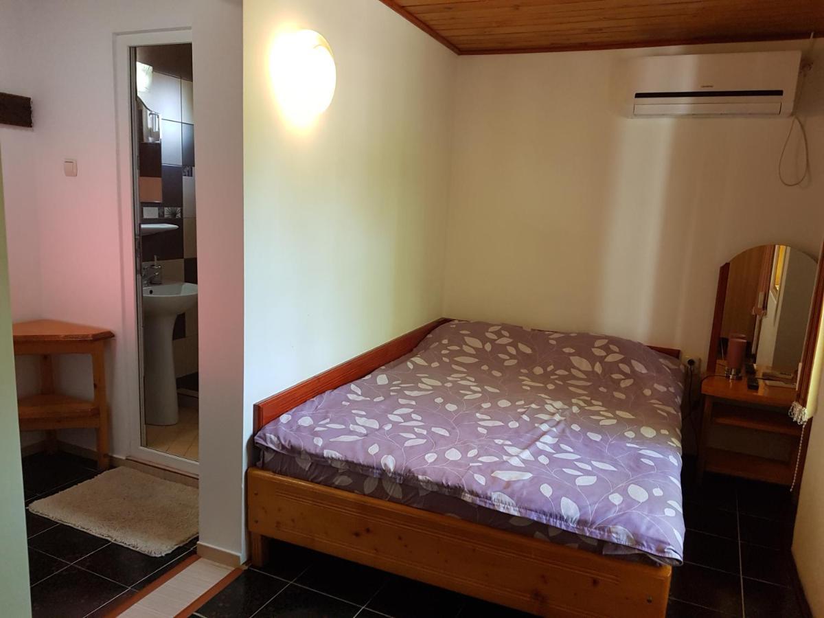 Casa Simona Otel Două Mai Dış mekan fotoğraf