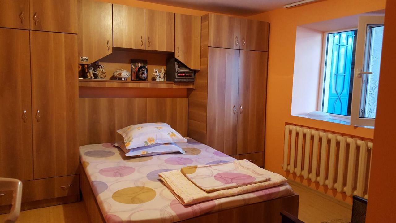 Casa Simona Otel Două Mai Dış mekan fotoğraf