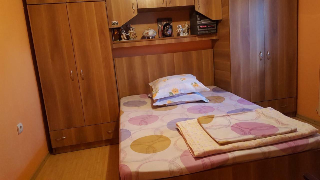 Casa Simona Otel Două Mai Dış mekan fotoğraf